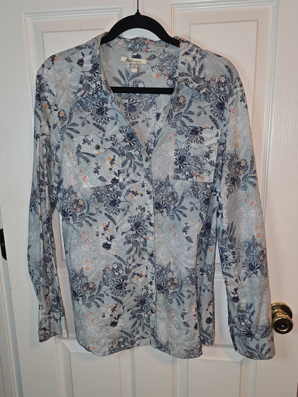 G.H. Bass & Co. Light Blue Floral Button-Down Shirt with Peach Accents